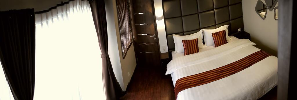 Fuxion Inn Jakarta Room photo